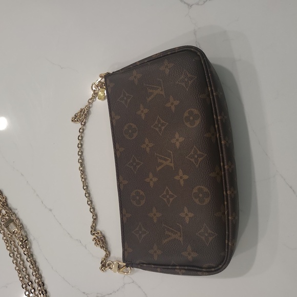 Louis Vuitton Pochette Pouch - Picture 5 of 15
